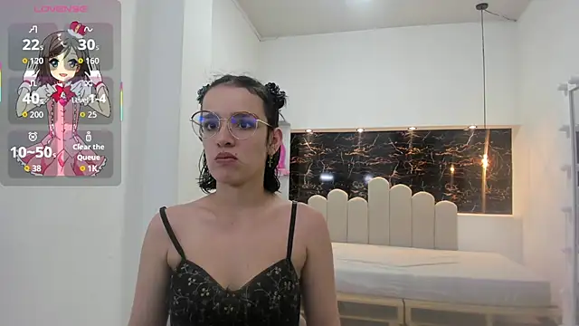 Snapshot of Annyrosee chatting on 13, 9, 2025 Annyrosee online show from 13, 9, 2025