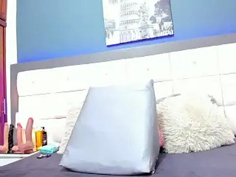 Snapshot of DayannaBronx chatting on 20, 2, 2025 DayannaBronx online show from 20, 2, 2025