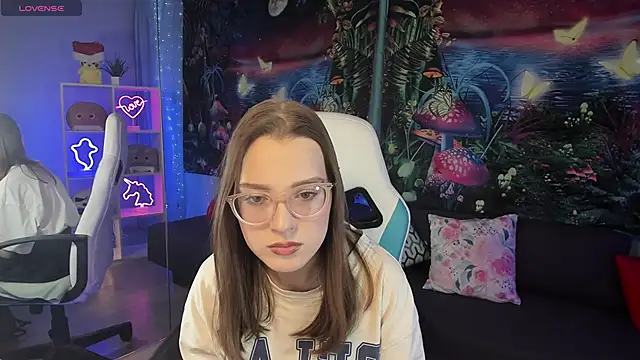 kaisajenner online show from 3, 2, 2025