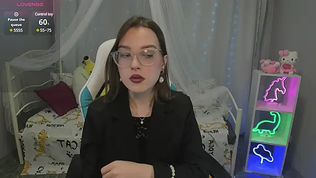 kaisajenner online show from 5, 3, 2025