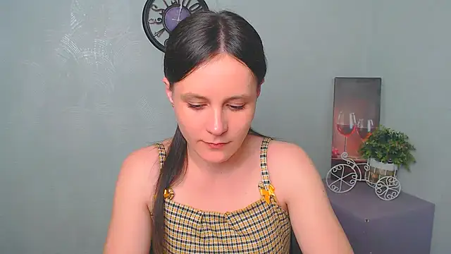 Snapshot of ValeriaHeart_ chatting on 23, 2, 2025 ValeriaHeart online show from 23, 2, 2025