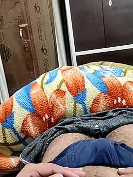 Hot funky boy online show from 10, 2, 2025