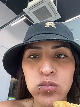 Sofiadelacruz online show from 9, 5, 2026