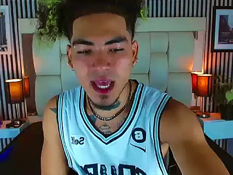 Snapshot of LihanJor_23 chatting on 17, 11, 2025 LihanJor 23 online show from 17, 11, 2025