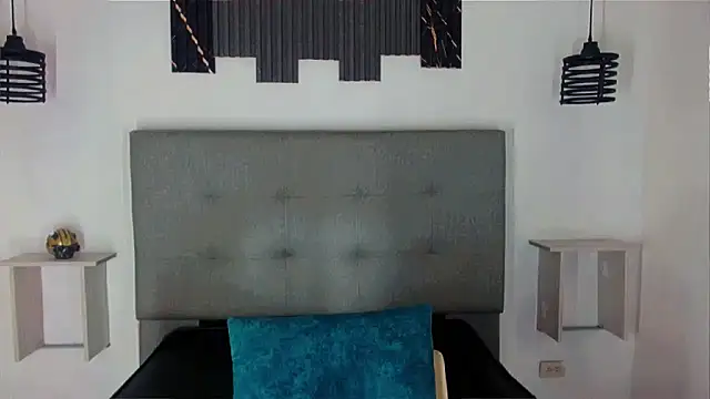 Snapshot of LihanJor_23 chatting on 16, 12, 2025 LihanJor 23 online show from 16, 12, 2025