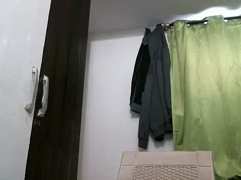 Snapshot of indianhairybull chatting on 16, 11, 2025 indianhairybull online show from 16, 11, 2025