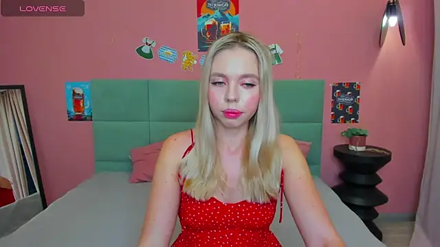 TessaAdorable online show from 23, 9, 2025