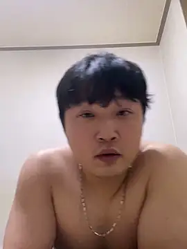 Snapshot of offwhite777 chatting on 17, 2, 2025 offwhite777 online show from 17, 2, 2025