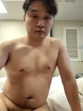 Snapshot of offwhite777 chatting on 27, 11, 2025 offwhite777 online show from 27, 11, 2025