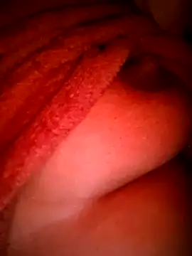 Snapshot of bestfriend-shikha chatting on 4, 2, 2025 bestfriend-shikha online show from 4, 2, 2025