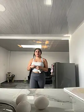 Arianna Fioree online show from 12, 2, 2026