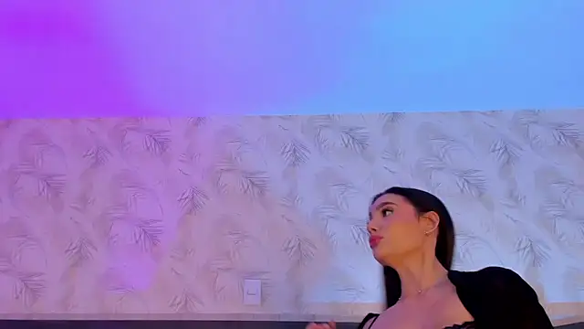 Snapshot of Alyssia_Collins chatting on 11, 2, 2025 Alyssia Collins online show from 11, 2, 2025