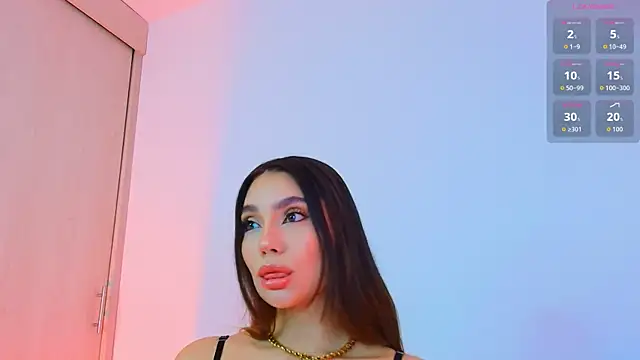 Snapshot of Alyssia_Collins chatting on 8, 10, 2025 Alyssia Collins online show from 8, 10, 2025