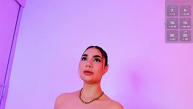 Snapshot of Alyssia_Collins chatting on 28, 11, 2025 Alyssia Collins online show from 28, 11, 2025