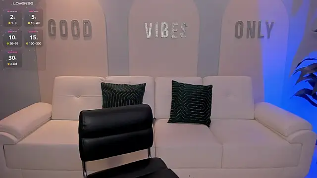 BeccaBaxter online show from 17, 4, 2026