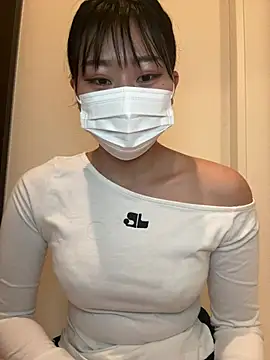 Snapshot of Rara__oo chatting on 18, 2, 2025 Rara oo online show from 18, 2, 2025