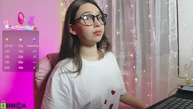 Snapshot of Arianahot777 chatting on 10, 10, 2025 Arianahot777 online show from 10, 10, 2025