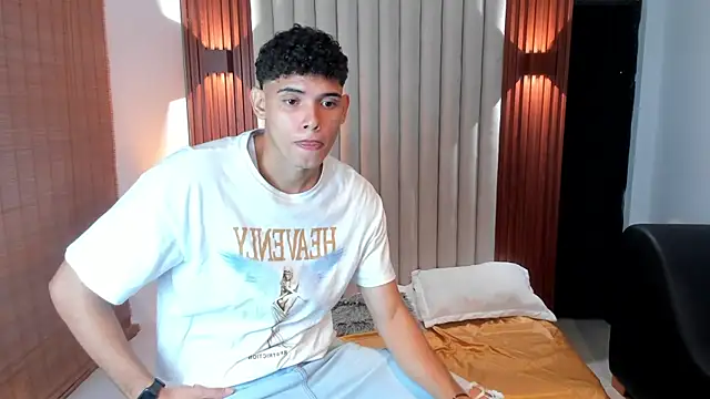 Snapshot of Justin_mack chatting on 14, 2, 2025 Justin mack online show from 14, 2, 2025