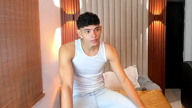 Snapshot of Justin_mack chatting on 18, 2, 2025 Justin mack online show from 18, 2, 2025