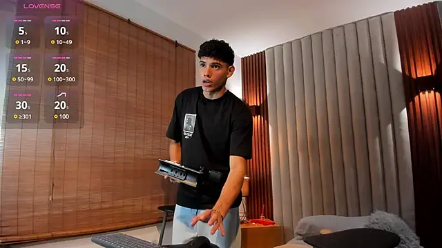 Snapshot of Justin_mack chatting on 11, 3, 2025 Justin mack online show from 11, 3, 2025