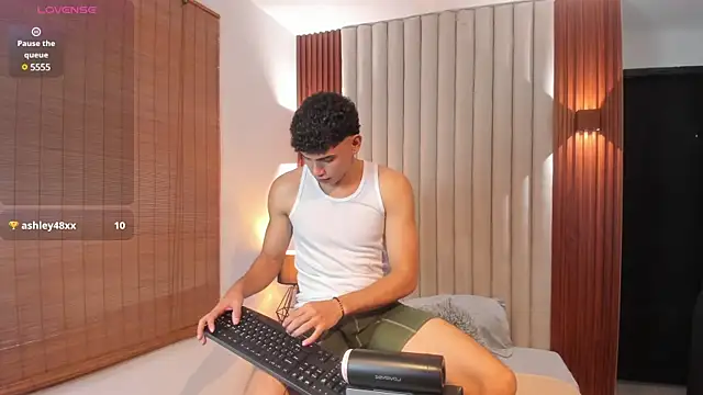 Snapshot of Justin_mack chatting on 15, 3, 2025 Justin mack online show from 15, 3, 2025