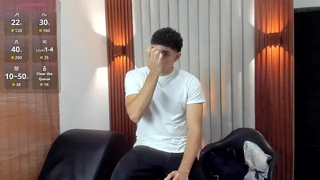 Snapshot of Justin_mack chatting on 17, 9, 2025 Justin mack online show from 17, 9, 2025