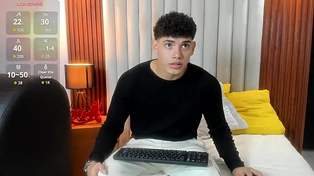 Snapshot of Justin_mack chatting on 12, 10, 2025 Justin mack online show from 12, 10, 2025