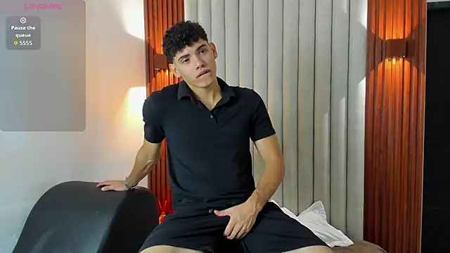 Snapshot of Justin_mack chatting on 22, 10, 2025 Justin mack online show from 22, 10, 2025