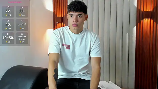 Snapshot of Justin_mack chatting on 25, 10, 2025 Justin mack online show from 25, 10, 2025