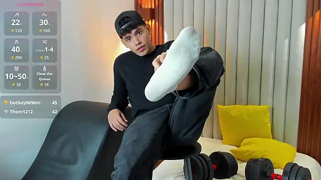 Snapshot of Justin_mack chatting on 28, 10, 2025 Justin mack online show from 28, 10, 2025