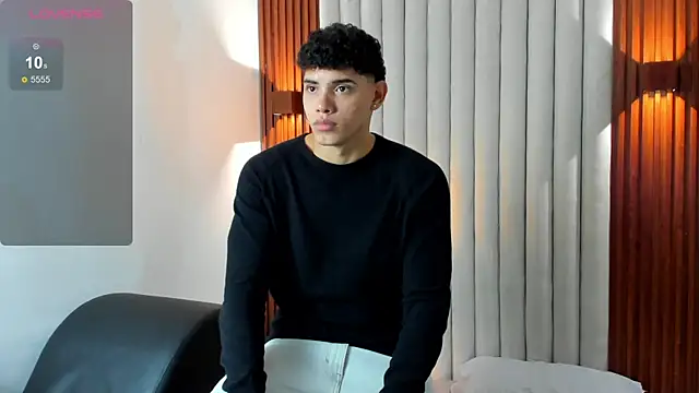 Snapshot of Justin_mack chatting on 6, 11, 2025 Justin mack online show from 6, 11, 2025