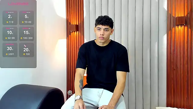 Snapshot of Justin_mack chatting on 13, 11, 2025 Justin mack online show from 13, 11, 2025