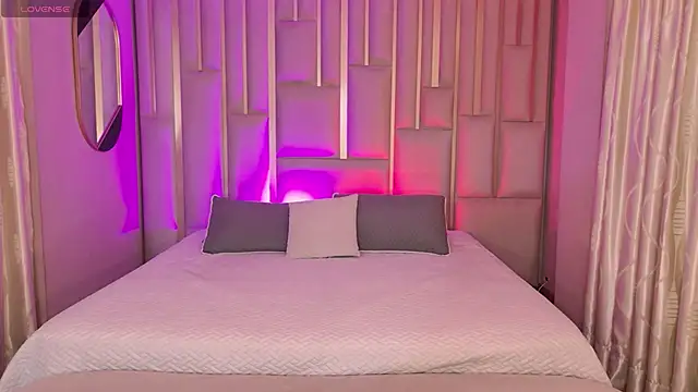 AmaiaHaywood online show from 4, 2, 2026