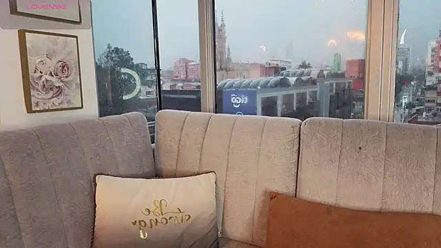 Daphne chers online show from 9, 3, 2026