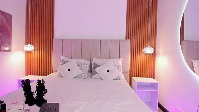 khloe-sweet online show from 12, 2, 2026