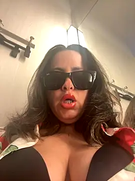 Snapshot of laarti chatting on 11, 10, 2025 laarti online show from 11, 10, 2025