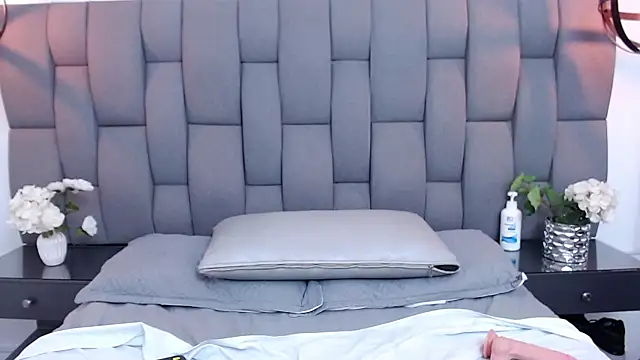 Sofiavillegaz online show from 6, 2, 2025