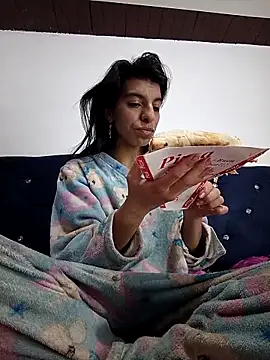 Snapshot of Ariell_Kieran chatting on 15, 3, 2025 Ariell Kieran online show from 15, 3, 2025