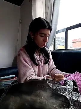 Snapshot of Ariell_Kieran chatting on 21, 3, 2025 Ariell Kieran online show from 21, 3, 2025