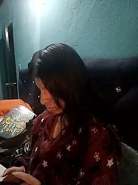 Snapshot of Ariell_Kieran chatting on 25, 10, 2025 Ariell Kieran online show from 25, 10, 2025