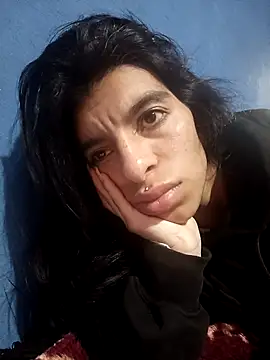 Snapshot of Ariell_Kieran chatting on 4, 12, 2025 Ariell Kieran online show from 4, 12, 2025