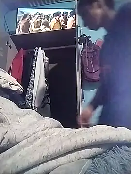 Ariell Kieran online show from 2, 4, 2026