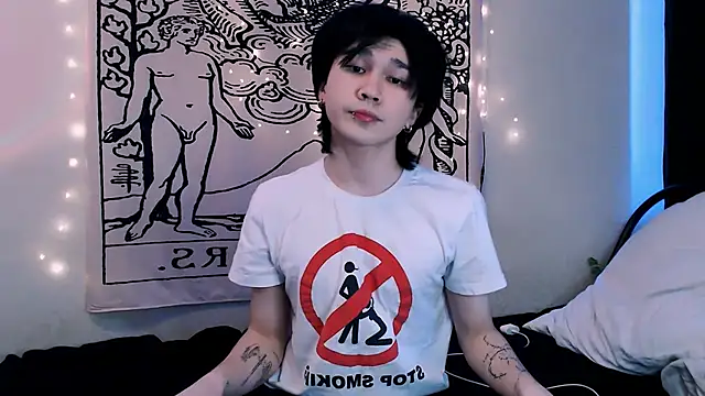 Snapshot of rennnuts chatting on 15, 3, 2025 rennnuts online show from 15, 3, 2025