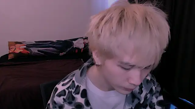 Snapshot of rennnuts chatting on 15, 3, 2026 rennnuts online show from 15, 3, 2026