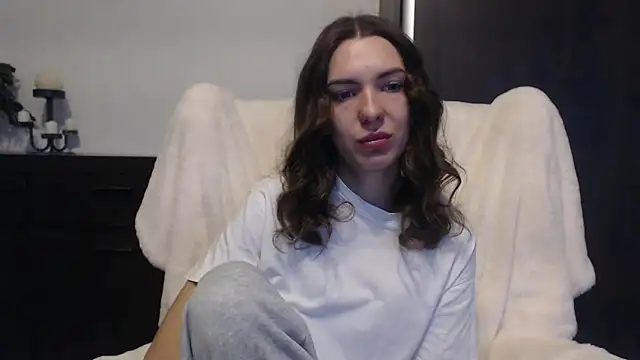 Snapshot of aurora_lust chatting on 23, 10, 2025 aurora lust online show from 23, 10, 2025