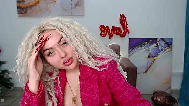 Snapshot of MissisCaty chatting on 23, 2, 2025 MissisCaty online show from 23, 2, 2025