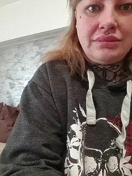 CannabisQueenn online show from 24, 2, 2026