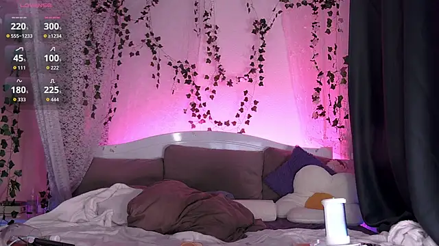 Kellybbface online show from 3, 11, 2025