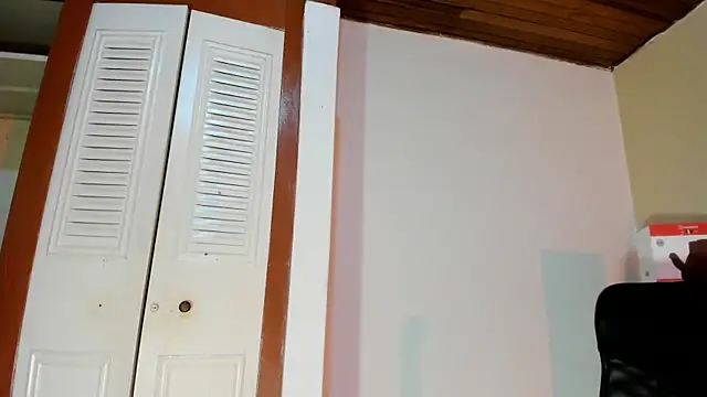 Snapshot of Violetta_0 chatting on 6, 11, 2025 Violetta 0 online show from 6, 11, 2025