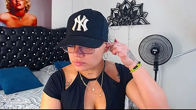 Taliana36 online show from 25, 11, 2025